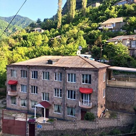 Guest House In Alaverdi Exterior photo